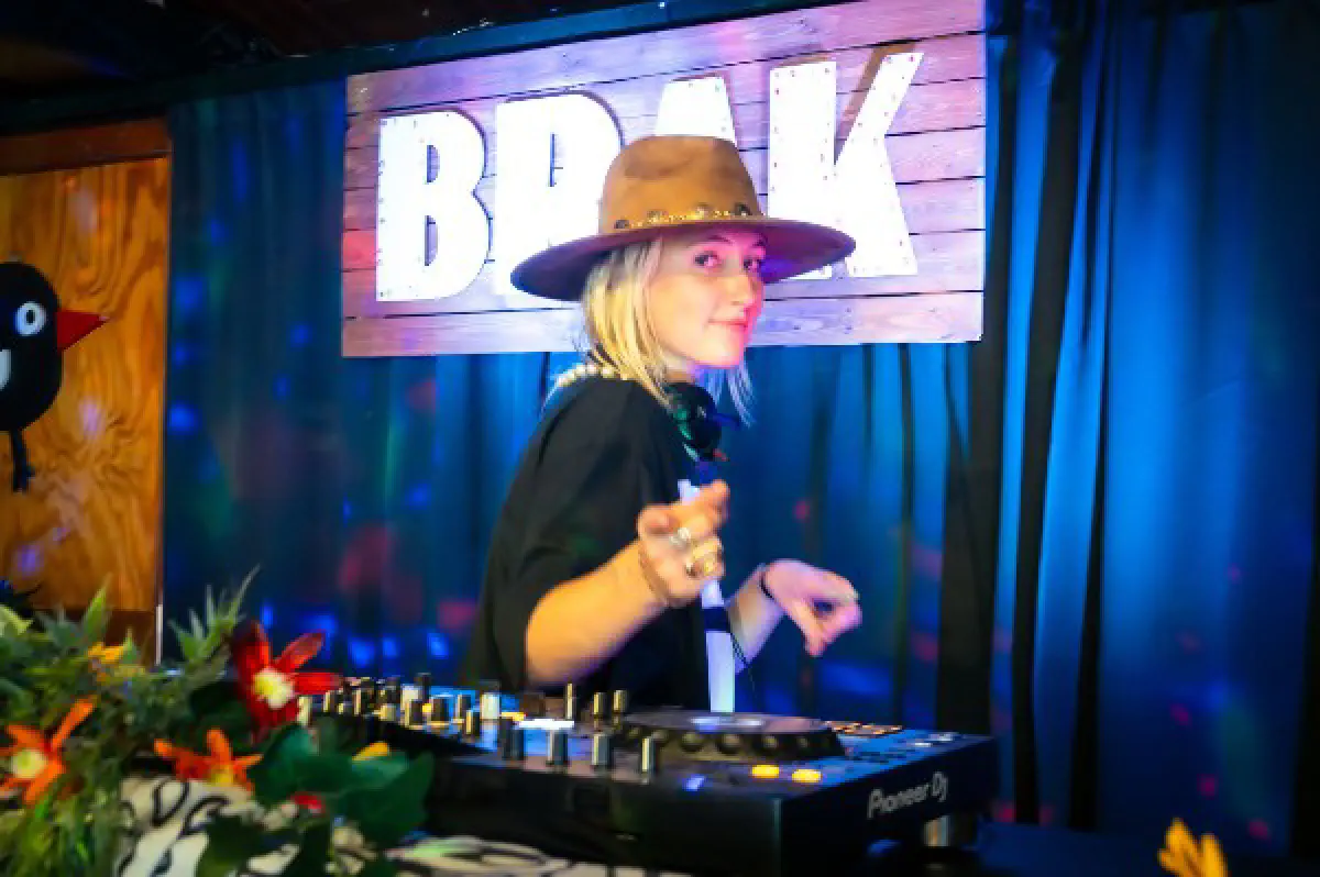 BRAK x ADE